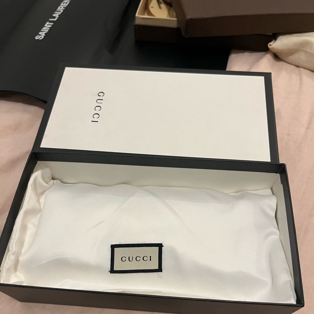 Authentic Gucci wallet - Picture 5 of 6